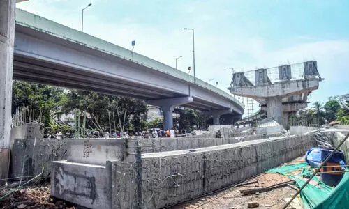 ബൈപാസ്​ ഗർഡറുകൾ തകർന്ന സംഭവം; പ്രോജക്ട്​മാനേജരടക്കം മൂന്നുപേർക്ക്​​ സസ്​പെൻഷൻ