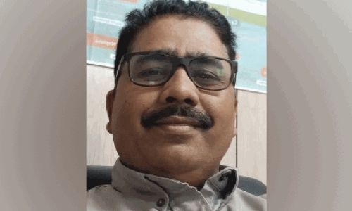 ലഹരിക്ക് അടിമയായ മകൻ കൊലപ്പെടുത്തിയ ശ്രീകൃഷ്ണയുടെ മൃതദേഹം നാട്ടിലേക്ക് കൊണ്ടുപോയി ലഹരിക്ക് അടിമയായ മകൻ കൊലപ്പെടുത്തിയ ശ്രീകൃഷ്ണയുടെ മൃതദേഹം നാട്ടിലേക്ക് കൊണ്ടുപോയി