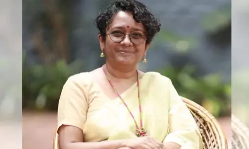 കറുപ്പ് അഹങ്കാരമാക്കുന്ന പൊതുബോധം വരണമെന്ന് ശാരദ മുരളീധരൻ