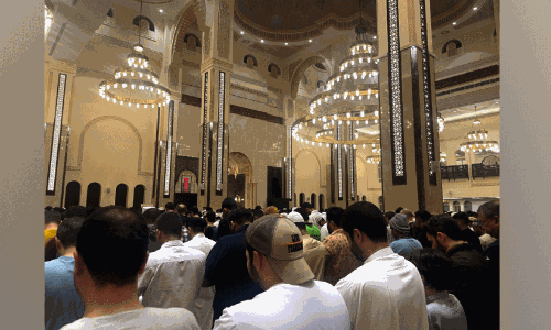 പ്രാർഥനകളുടെ പകലിരവുകള്‍ക്ക് വിട; ഇനി പെരുന്നാള്‍ തിരക്ക്