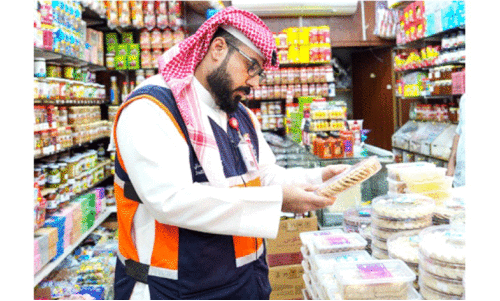 ഈ​ദ് വി​പ​ണി​യി​ൽ ക​ർ​ശ​ന പ​രി​ശോ​ധ​ന​യു​മാ​യി അ​ധി​കൃ​ത​ർ