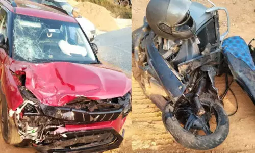 വാഹനാപകടം; രണ്ട് സ്കൂട്ടർ യാത്രികർ മരിച്ചു