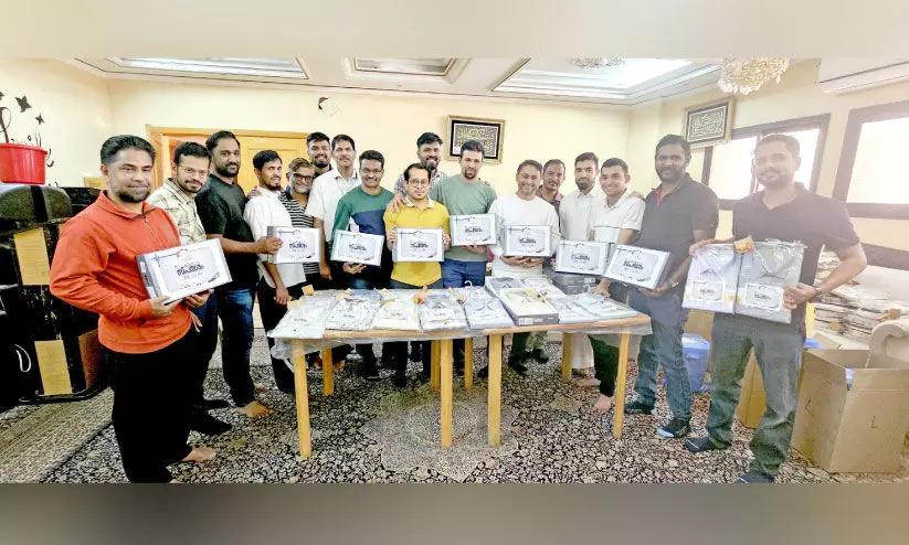 സ്നേഹത്തിന്റെ തൂവൽ സ്പർശവുമായി പ്രവാസി വെൽഫെയർ സ്നേഹത്തിന്റെ തൂവൽ സ്പർശവുമായി പ്രവാസി വെൽഫെയർ