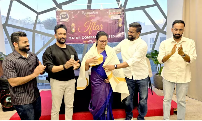 ക​മ്പ​നി ന​ഴ്സ​സ് ഇ​ഫ്താ​റും ആ​ദ​ര​വും