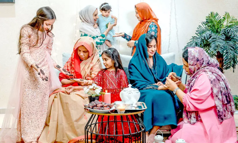 വ്ര​ത​വി​ശു​ദ്ധി​യു​ടെ നാ​ളു​ക​ൾ​ക്കൊ​ടു​വി​ൽ ഇ​ന്ന്   ചെ​റി​യ പെ​രു​ന്നാ​ൾ ആ​ഘോ​ഷം