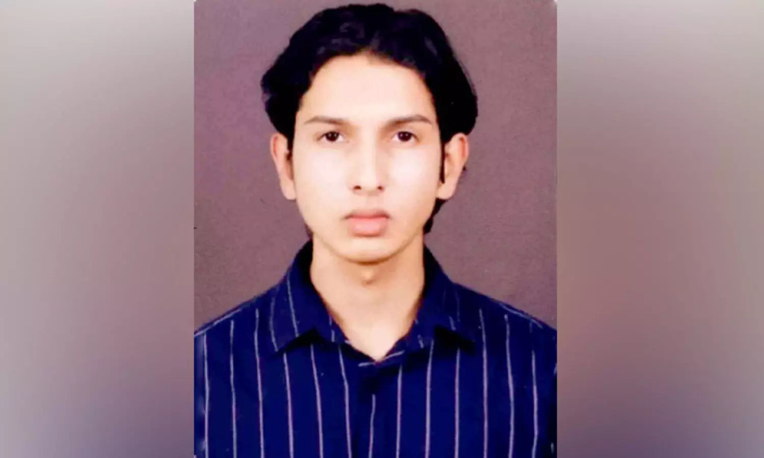 പട്ടം കോളനിയിൽനിന്ന്​ ഇംഗ്ലീഷ്​ നോവലുമായി വിദ്യാർഥി