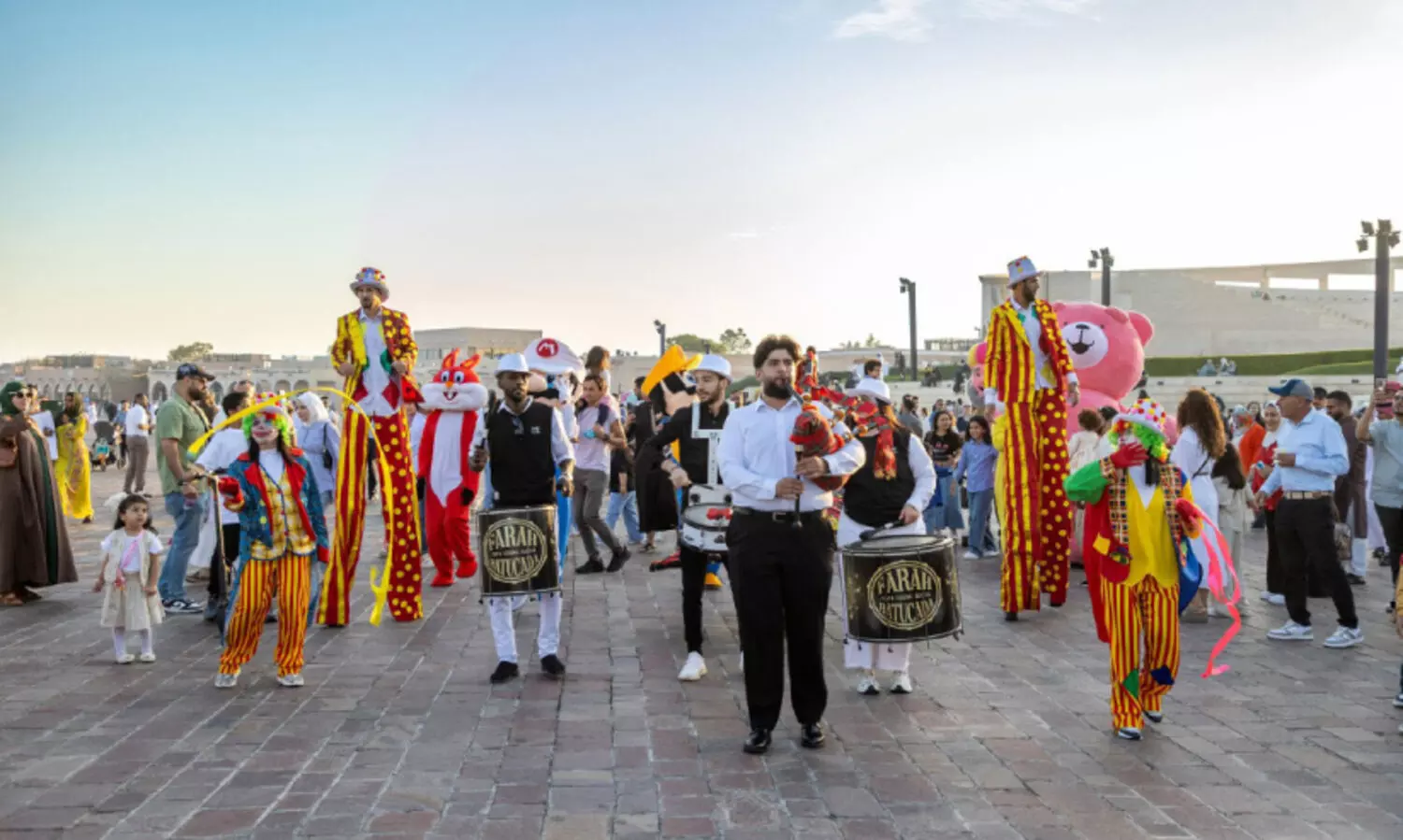 ഇ​നി ഈ​ദു​ത്സ​വ ദി​ന​ങ്ങ​ൾ