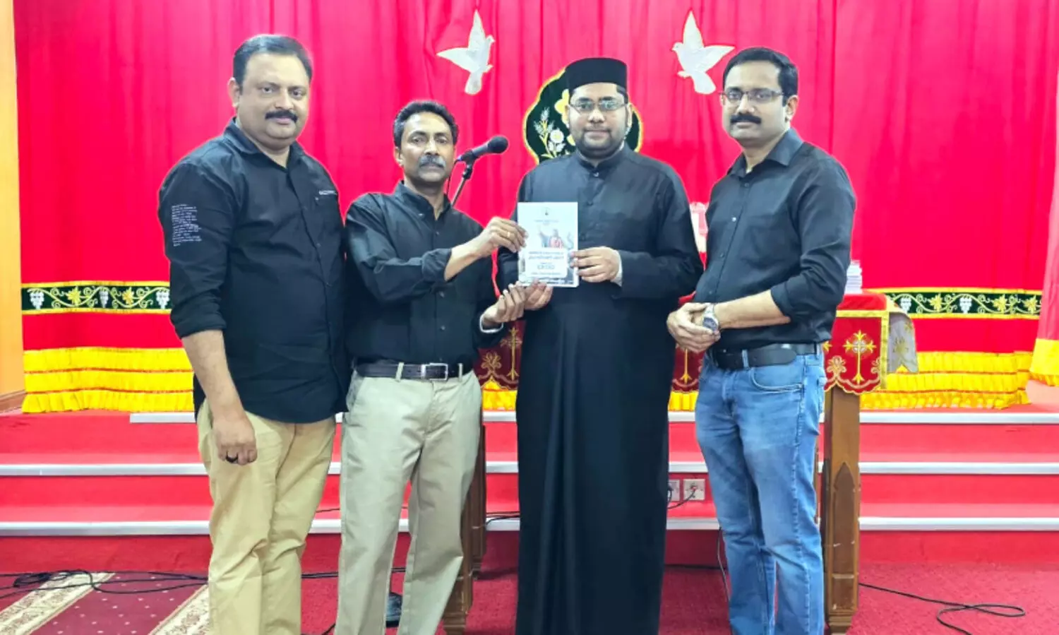 നോ​മ്പുകാല ക​ൺ​വെ​ൻ​ഷ​ന് തു​ട​ക്കം