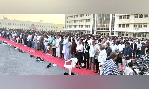 പെ​രു​ന്നാ​ൾ പൊ​ലി​മ​യി​ൽ ബ​ഹ്റൈ​ൻ