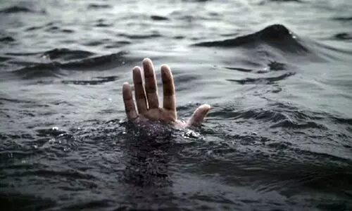 നെന്മാറ വേല കാണാനെത്തിയ എറണാകുളം സ്വദേശി കുളത്തിൽ മുങ്ങി മരിച്ചു