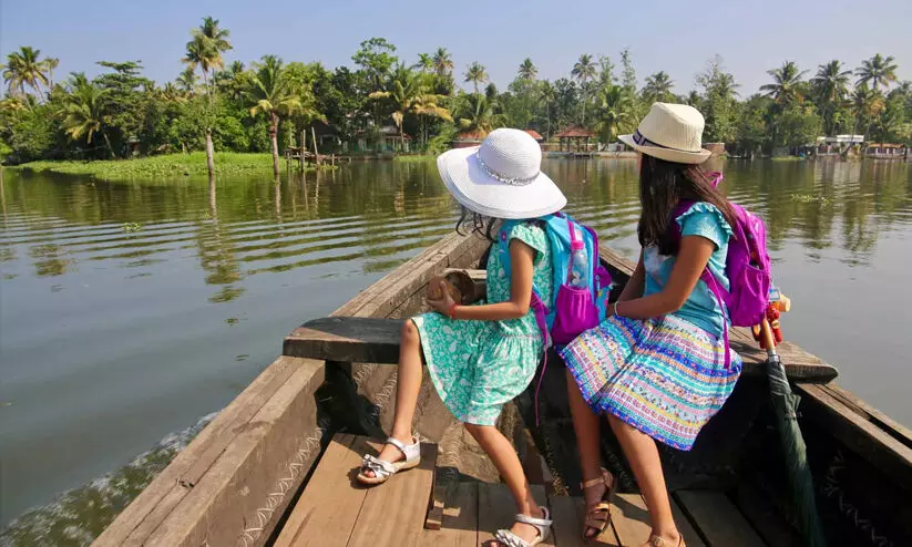 അവധി നൽകരുതറിവിന് അവധി നൽകരുതറിവിന്