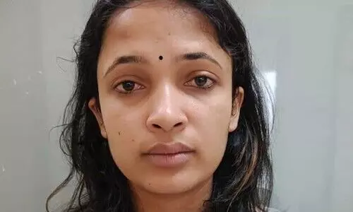 വിദ്യാർഥിയുടെ പിതാവിൽനിന്ന് പ്രണയം നടിച്ച് ലക്ഷങ്ങൾ തട്ടിയെടുത്തു; അധ്യാപിക അറസ്റ്റിൽ