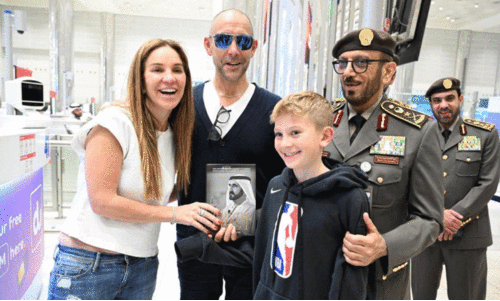 ഈ​ദു​ൽ ഫി​ത്ർ: ദു​ബൈ​യി​ലെ​ത്തി​യ സ​ഞ്ചാ​രി​ക​ൾ​ക്ക് വ​ര​വേ​ൽ​പ്