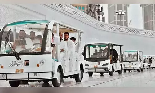 റമദാനിൽ മസ്ജിദുൽ ഹറാമിലെ ഇലക്ട്രിക് ഗോൾഫ് കാർട്ട് സേവനം പത്ത് ലക്ഷം തീർഥാടകർക്ക് പ്രയോജനപ്പെട്ടു