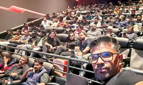 എമ്പുരാൻ ഫാൻസ്‌ ഷോ സംഘടിപ്പിച്ചു