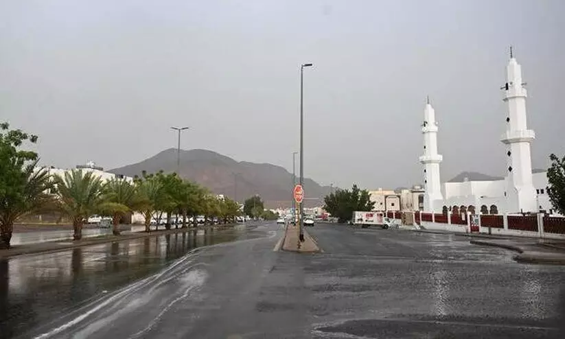 മഴ മുന്നറിയിപ്പ് പ്രദേശങ്ങളിലെ ആളുകൾ കൂടുതൽ ജാഗ്രത പാലിക്കണമെന്ന് സിവിൽ ഡിഫൻസ് മഴ മുന്നറിയിപ്പ് പ്രദേശങ്ങളിലെ ആളുകൾ കൂടുതൽ ജാഗ്രത പാലിക്കണമെന്ന് സിവിൽ ഡിഫൻസ്