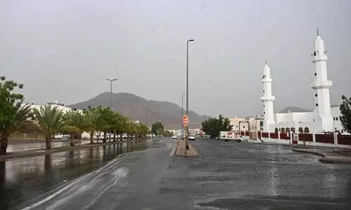 മഴ മുന്നറിയിപ്പ് പ്രദേശങ്ങളിലെ ആളുകൾ കൂടുതൽ ജാഗ്രത പാലിക്കണമെന്ന് സിവിൽ ഡിഫൻസ് മഴ മുന്നറിയിപ്പ് പ്രദേശങ്ങളിലെ ആളുകൾ കൂടുതൽ ജാഗ്രത പാലിക്കണമെന്ന് സിവിൽ ഡിഫൻസ്