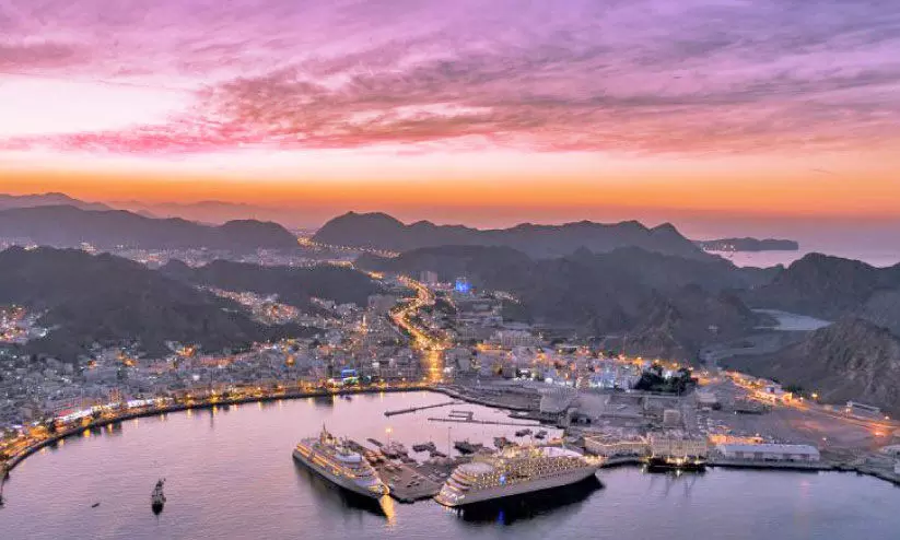 ട്രംപിന്റെ പ്രഖ്യാപനം; ഒമാന് ചുമത്തുക പത്തു ശതമാനം തീരുവ ട്രംപിന്റെ പ്രഖ്യാപനം; ഒമാന് ചുമത്തുക പത്തു ശതമാനം തീരുവ