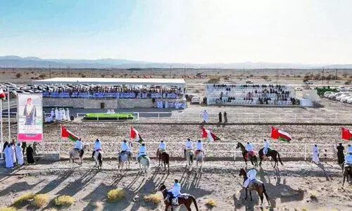 ബ​ഹ്‌​ല​ക്ക് ആ​ഘോ​ഷ​മാ​യി കു​തി​ര​സ​വാ​രി ഉ​ത്സ​വം