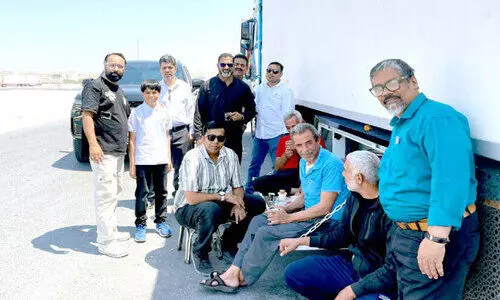 ട്ര​ക്ക് ഡ്രൈ​വ​ർ​മാ​ർ​ക്ക് വി​ഭ​വ​മൊ​രു​ക്കി പെ​രു​ന്നാ​ൾ ആ​ഘോ​ഷം