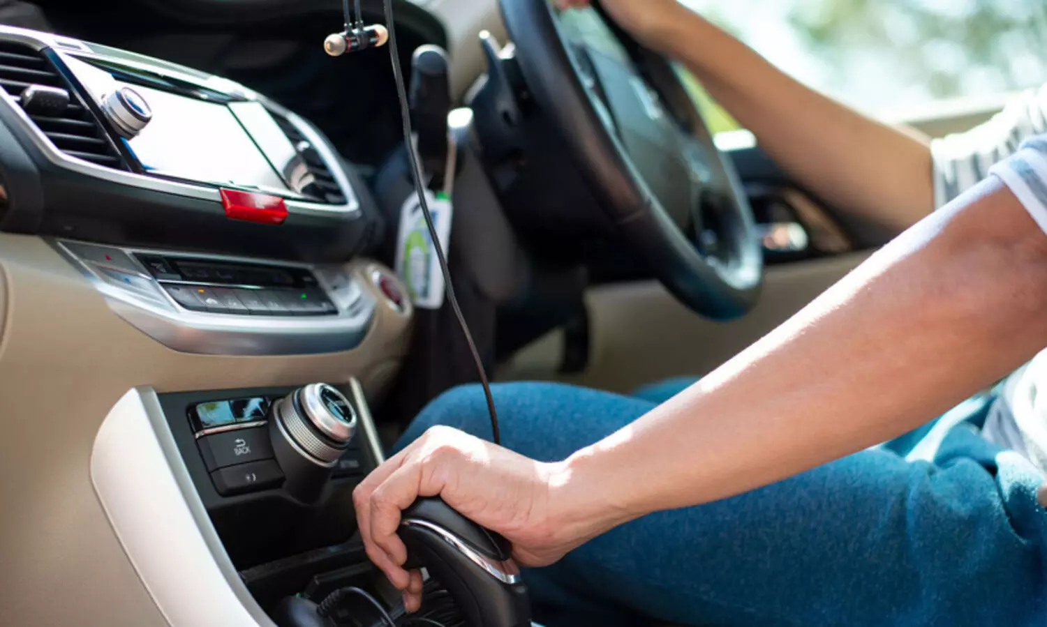 എ​ന്നാ​ലും എ​ങ്ങ​നെ സാ​ധി​ക്കു​ന്നു?