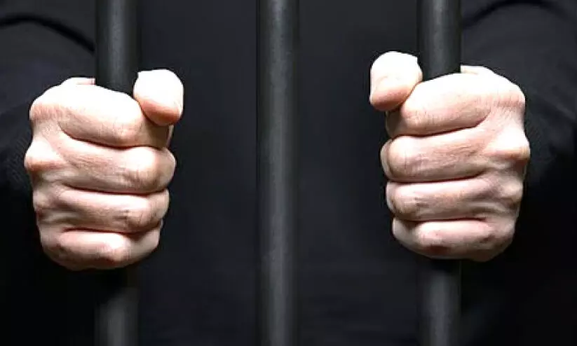 ത​ട​വു​കാ​ർ​ക്ക് 76 ല​ക്ഷം ദി​ർ​ഹ​മി​ന്‍റെ സാ​മ്പ​ത്തി​ക സ​ഹാ​യം