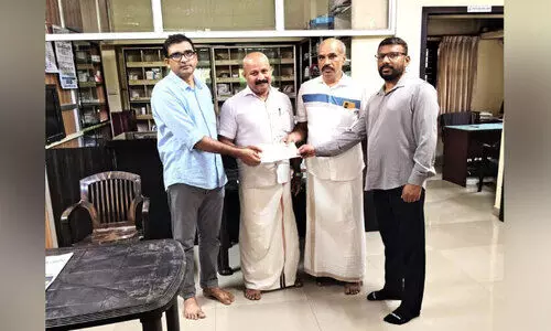 കൊ​ട്ട​പ്പു​റം അ​സോ​സി​യേ​ഷ​ൻ ധ​ന​സ​ഹാ​യം ന​ൽ​കി