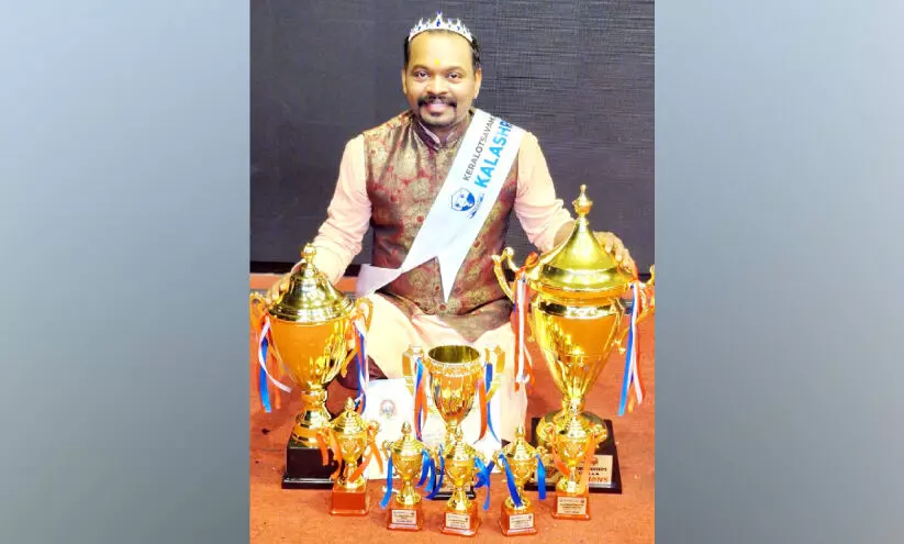 ബി.കെ.എസ് കേരളോത്സവം; കലാശ്രീ കിരീടമണിഞ്ഞ് ശ്രീജിത്ത് ഫറോക്ക് ബി.കെ.എസ് കേരളോത്സവം; കലാശ്രീ കിരീടമണിഞ്ഞ് ശ്രീജിത്ത് ഫറോക്ക്