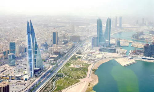 അ​മേ​രി​ക്ക​യു​ടെ തീ​രു​വ പ്ര​ഖ്യാ​പ​നം; ബ​ഹ്റൈ​ൻ ക​യ​റ്റു​മ​തി​ക​ൾ​ക്ക് 10 ശ​ത​മാ​നം താ​രി​ഫ്