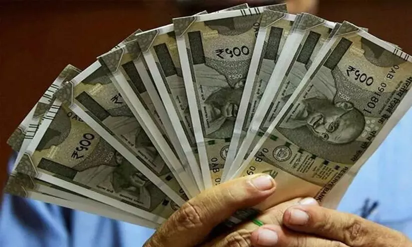 ‘സിനിമ ഷൂട്ടിങ്ങിന് മാത്രം’: 500ന്റെ വ്യാജ നോട്ടുകെട്ടുകൾ പിടികൂടി