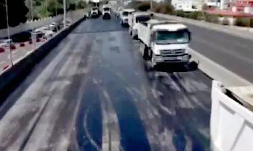 അ​റ്റ​കു​റ്റ​പ്പ​ണി​ക​ൾ പു​രോ​ഗ​മി​ക്കു​ന്നു;രാ​ജ്യ​ത്തെ റോ​ഡു​ക​ൾ   മു​ഖം മി​നു​ക്കു​ന്നു