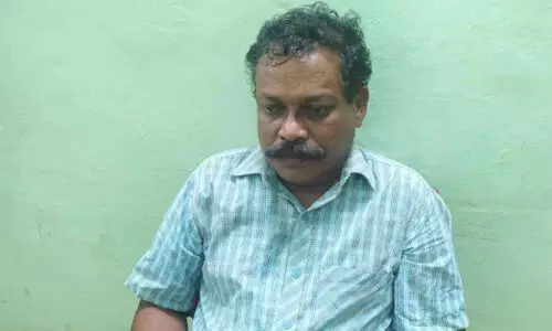 യു​വ​തി​യെ പെ​ട്രോ​ൾ ഒ​ഴി​ച്ച് തീ​കൊ​ളു​ത്തി; തമിഴ്നാട് സ്വദേശി പിടിയിൽ