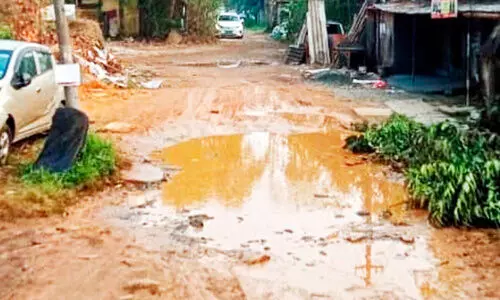 പഴയ എം.സി റോഡ്; ഇവിടെ യാത്ര അത്ര സേഫല്ല പഴയ എം.സി റോഡ്; ഇവിടെ യാത്ര അത്ര സേഫല്ല
