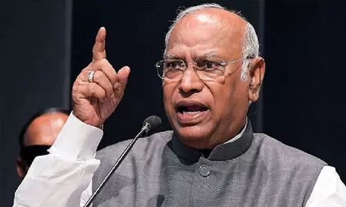 പാർട്ടി ഉത്തരവാദിത്തങ്ങൾ നിർവഹിക്കാത്ത നേതാക്കൾ സ്വയം വിരമിക്കണം -മല്ലികാർജുൻ ഖാർഗെ