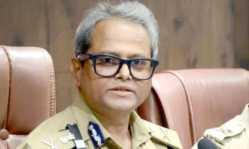 മോ​ഷ്ടാ​ക്ക​ളെ ക​രു​തി​യി​രി​ക്ക​ണ​മെ​ന്ന് സി​റ്റി പൊ​ലീ​സ് ക​മീ​ഷ​ണ​റു​ടെ മു​ന്ന​റി​യി​പ്പ്