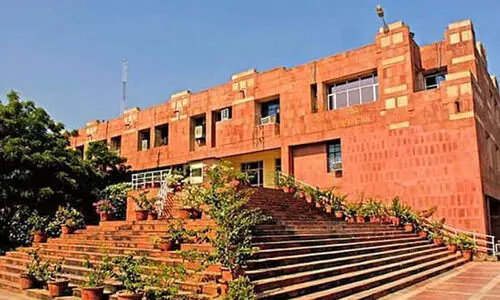 ജെ.എൻ.യുവിൽ ‘ഫാസിസ’ത്തെ ചൊല്ലി തെരഞ്ഞെടുപ്പിനു മുമ്പ് പിളർന്ന് ഇടതുസഖ്യം;   എസ്‌.എഫ്‌.ഐയും ഐസയും തമ്മിൽ ഭിന്നത