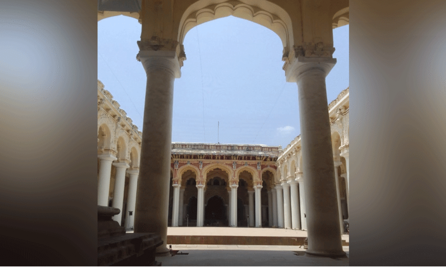 യാത്രകളെ സ്നേഹിച്ച രണ്ടു പെൺകുട്ടികൾ