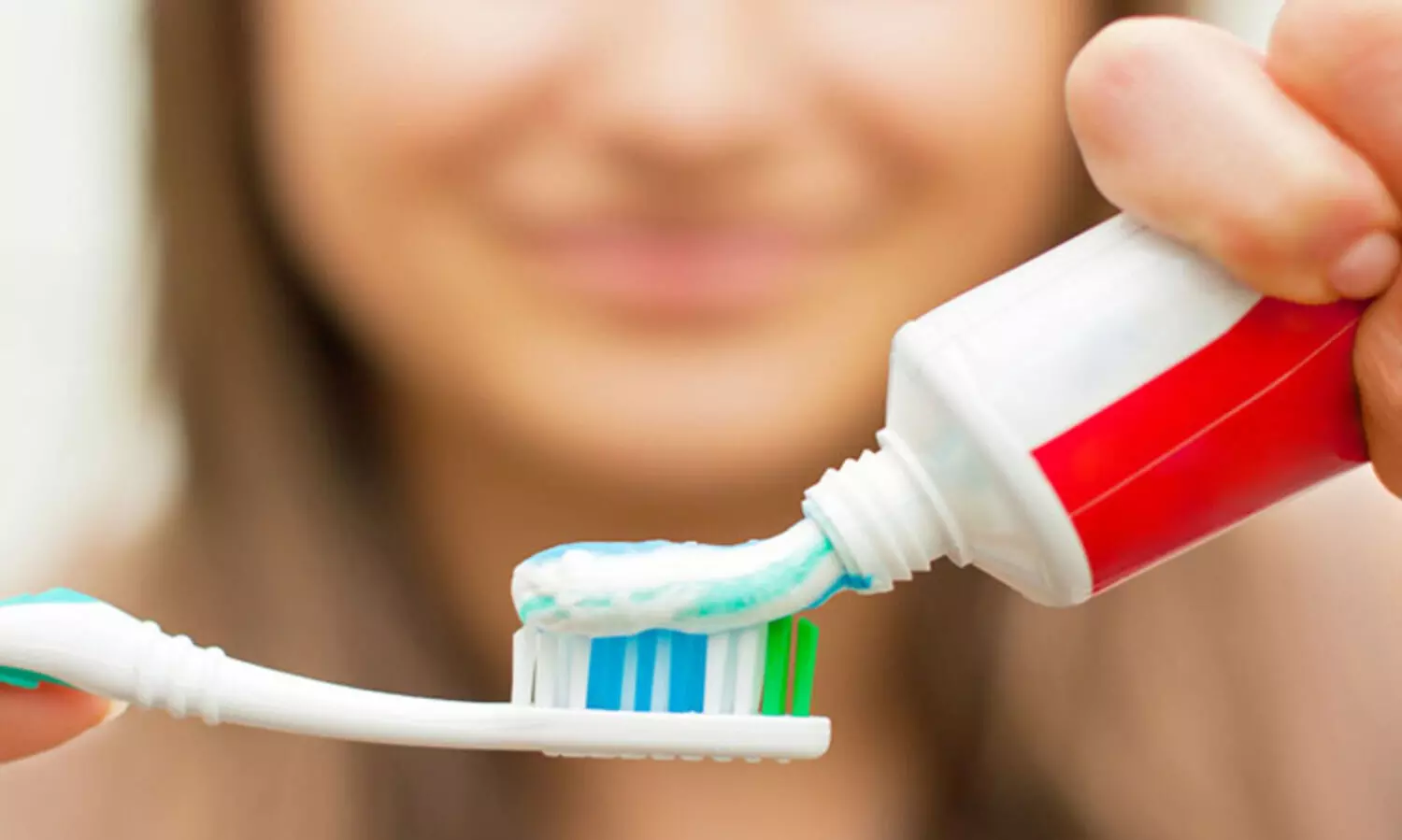 അറിയാം, അമിതമായി ടൂത്ത് പേസ്റ്റ് ഉപയോഗിച്ചാലുള്ള അപകടങ്ങൾ