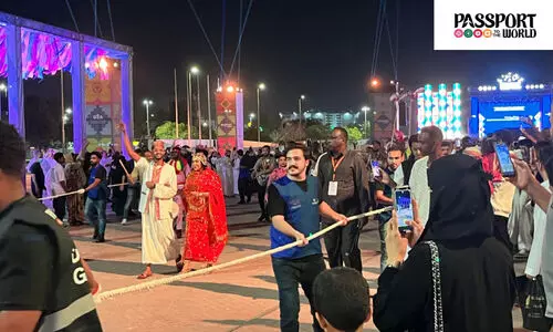 പാ​സ്​​പോ​ർ​ട്ട് ടു ​ദ വേ​ൾ​ഡ്’; ആ​ഘോ​ഷ​രാ​വു​ക​ൾ​ക്ക് അ​ൽ​ഖോ​ബാ​ർ ഇസ്കാ​ൻ പാ​ർ​ക്കി​ൽ തു​ട​ക്കം