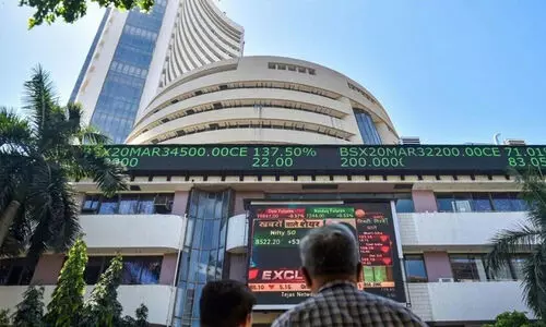 യു.എസ്, ഏഷ്യൻ വിപണികളുടെ തകർച്ചക്കിടയിലും നേട്ടത്തോടെ വ്യാപാരം തുടങ്ങി ഇന്ത്യൻ ഓഹരി സൂചികകൾ