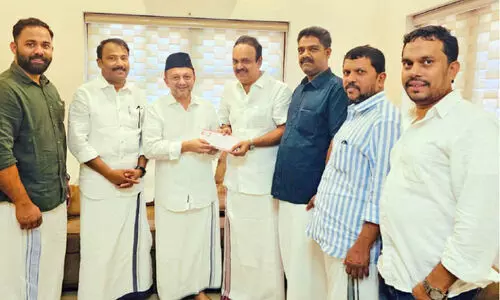 കെ.​എം.​സി.​സി വേ​ങ്ങ​ര മ​ണ്ഡ​ലം റി​ലീ​ഫ് വി​ത​ര​ണോ​ദ്ഘാ​ട​നം