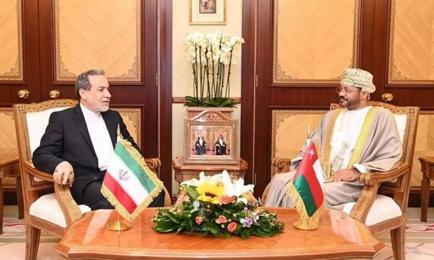 ഇറാൻ-യു.എസ് നിർണായക ആണവ ചർച്ച: കൂടിക്കാഴ്ച നടത്തി ഒമാൻ-ഇറാൻ വിദേശകാര്യ മന്ത്രിമാർ