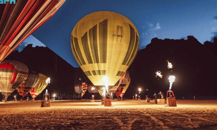 ഒ​രു​ക്കം തു​ട​ങ്ങി: അ​ൽ ഉ​ല​യി​ൽ ആ​ന​ന്ദ​ത്തി​​ന്‍റെ ആ​കാ​ശോ​ത്സ​വം