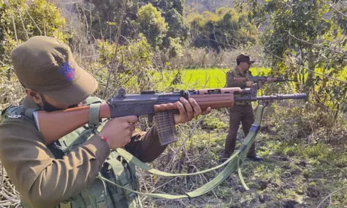 ജെയ്ഷെ കമാൻഡർ സെയ്ഫുല്ല ഉൾപ്പെടെ മൂന്ന് പാകിസ്താനി ഭീകരർ സുരക്ഷാസേനയുമായുള്ള ഏറ്റുമുട്ടലിൽ കൊല്ലപ്പെട്ടു