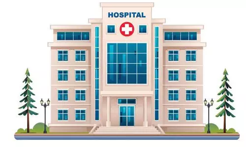 ബസ് ഡ്രൈവർക്ക് ദേഹാസ്വാസ്ഥ്യം; യാത്രക്കാരിയുടെ സമയോചിത ഇടപെടലിൽ ഒഴിവായത് വൻ ദുരന്തം ബസ് ഡ്രൈവർക്ക് ദേഹാസ്വാസ്ഥ്യം; യാത്രക്കാരിയുടെ സമയോചിത ഇടപെടലിൽ ഒഴിവായത് വൻ ദുരന്തം