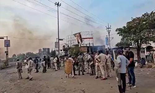 വഖഫ് ഭേദഗതി നിയമത്തിനെതിരെ പ്രതിഷേധം: ബംഗാളിൽ 100ലേറെ പേർ അറസ്റ്റിൽ; മൂർഷിദാബാദിൽ ഇന്റർനെറ്റ് വിച്ഛേദിച്ചു