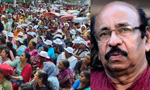 അവകാശം ചോദിക്കാൻ പോലും അർഹതയില്ലാത്ത അഭയാർഥികളാണോ ആശാവർക്കർമാർ? - കെ. സച്ചിദാനന്ദൻ