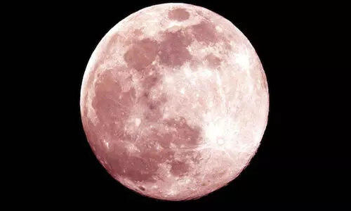 ഇന്ന് രാത്രി ആകാശത്ത് നോക്കൂ, വിസ്മയം കാണാം; വസന്തത്തിലെ ആദ്യ പൂർണചന്ദ്രൻ വരവായി