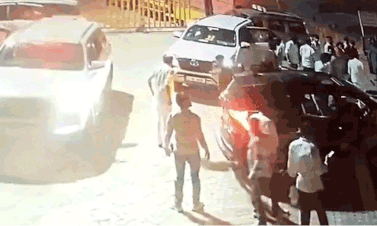 ക്ഷേത്രം തുറന്നുകൊടുത്തില്ല; മധ്യപ്രദേശിൽ പൂജാരിയെ 30 അംഗ സംഘം മർദിച്ചു