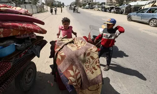 റഫ വളഞ്ഞ് ഇസ്രായേൽ; ഫലസ്തീനികളോട് ഒഴിഞ്ഞുപോകാൻ നിർദേശം നൽകി റഫ വളഞ്ഞ് ഇസ്രായേൽ; ഫലസ്തീനികളോട് ഒഴിഞ്ഞുപോകാൻ നിർദേശം നൽകി